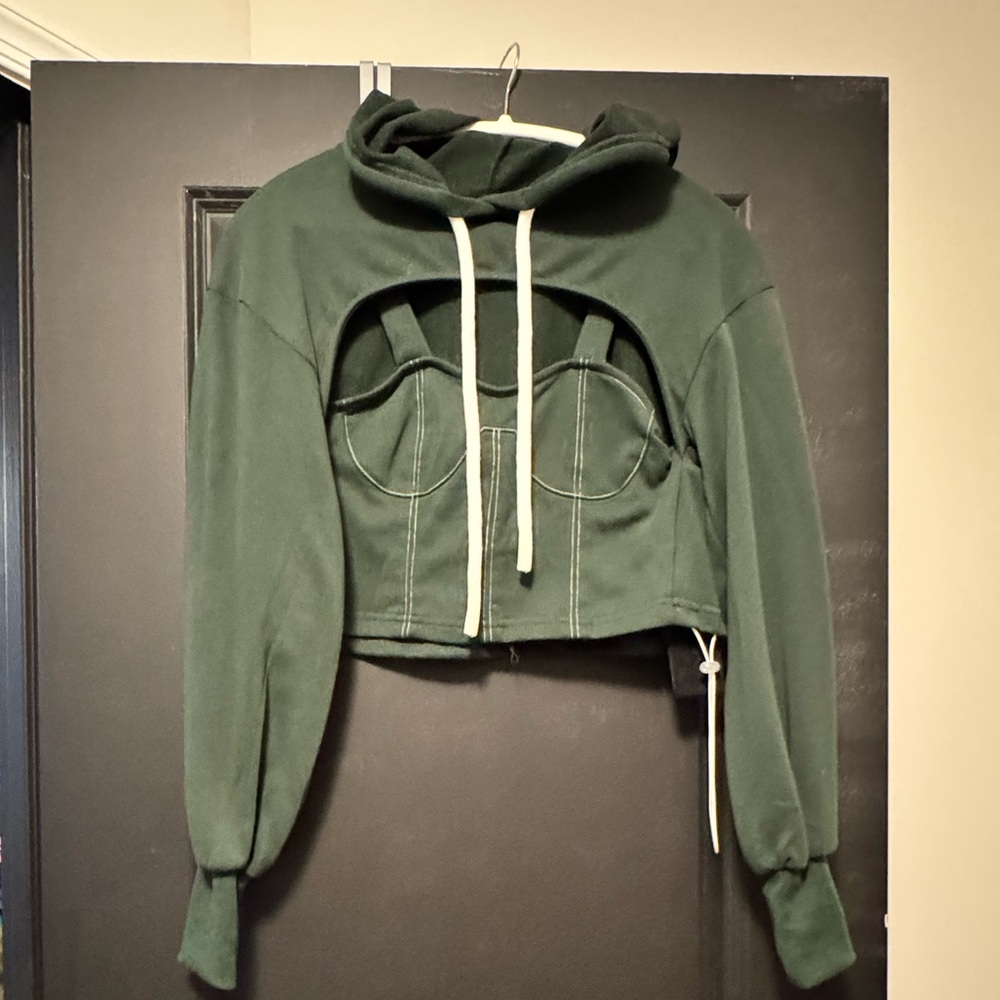 Green cropped detailed stitch hoody